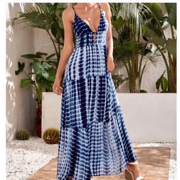 Boho navy blue tie dye cutout maxi dress - Picture 3 of 4